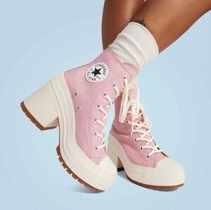 Chuck 70 De Luxe Heel X-HI Womens Platform High-Top Chunky Shoe STATIC PINK 7.5